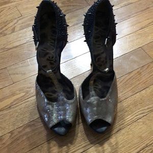 Sam Edelman 4” heel peep toe pump